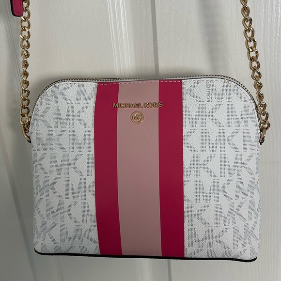 MICHAEL KORS CenterStripe Cindy Large Dome Crossbody Bag, NWT - Picture 1 of 4